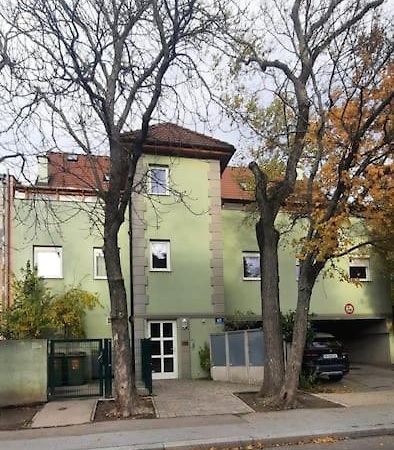 Einzigartiges Apartment Inkl. Gratis Parkplatz Viyana Dış mekan fotoğraf